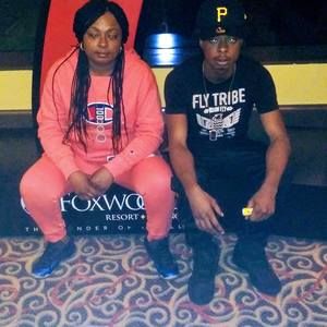 Meet your Posher, Malika